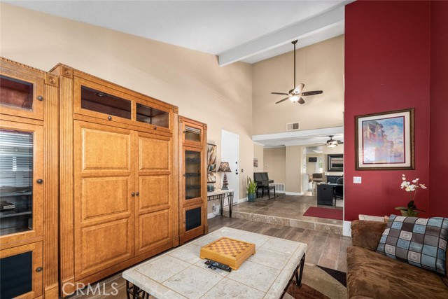 Detail Gallery Image 11 of 47 For 45 Weepingwood #107,  Irvine,  CA 92614 - 2 Beds | 2 Baths