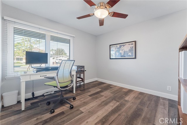 Detail Gallery Image 26 of 42 For 1610 E 20th St, Santa Ana,  CA 92705 - 3 Beds | 2 Baths