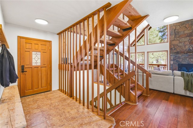 Detail Gallery Image 6 of 60 For 1137 Edna, Wrightwood,  CA 92397 - 5 Beds | 3 Baths