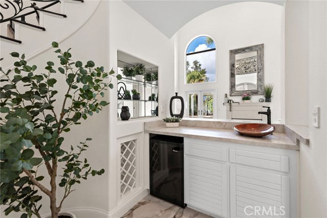 Detail Gallery Image 8 of 41 For 2 Elkader, Rancho Santa Margarita,  CA 92679 - 4 Beds | 3/1 Baths