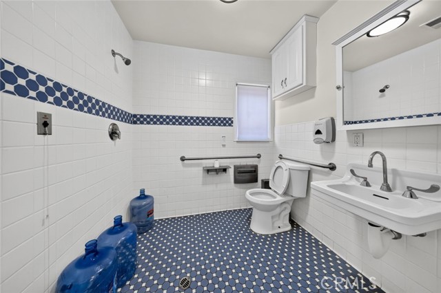  Commercial for Sale in Burbank, California