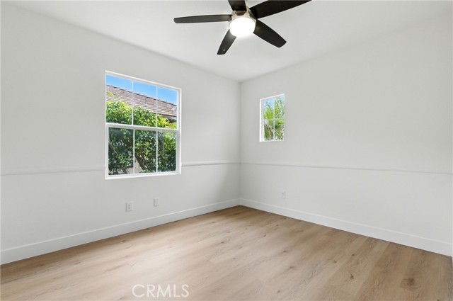 Detail Gallery Image 16 of 25 For 173 Parkside Dr, Simi Valley,  CA 93065 - 4 Beds | 2/1 Baths