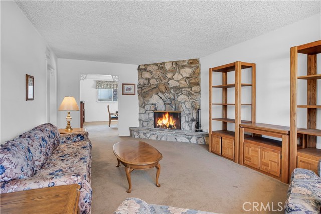 Detail Gallery Image 9 of 46 For 18944 Prairie St, Northridge,  CA 91324 - 4 Beds | 2 Baths