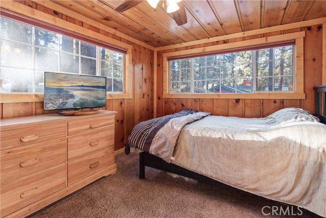 Detail Gallery Image 7 of 15 For 805 Sugarloaf Bld, Big Bear City,  CA 92314 - 3 Beds | 2 Baths