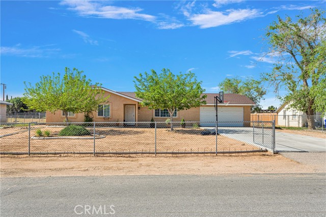 Detail Gallery Image 1 of 44 For 22015 Isatis Ave, Apple Valley,  CA 92307 - 3 Beds | 2 Baths