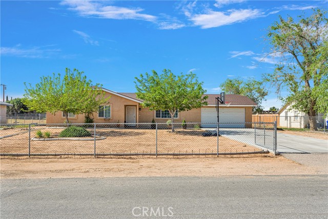 Detail Gallery Image 1 of 44 For 22015 Isatis Ave, Apple Valley,  CA 92307 - 3 Beds | 2 Baths