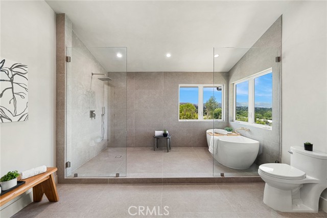 24153 Califa Street, Woodland Hills CA: https://media.crmls.org/medias/aa34af0a-0581-4861-b2f3-9d1d5631d268.jpg