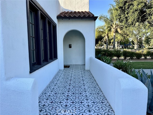 5743 Magnolia Avenue, Riverside CA: https://media.crmls.org/medias/aa356e98-67bd-4292-9142-cc011a89cde2.jpg