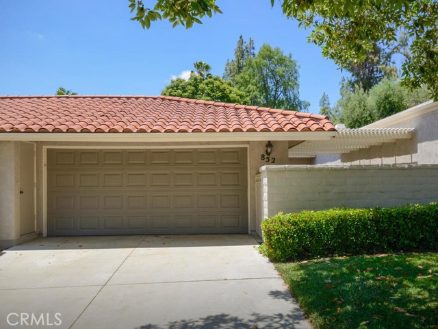 852 Pebble Beach Dr, Upland, CA 91784