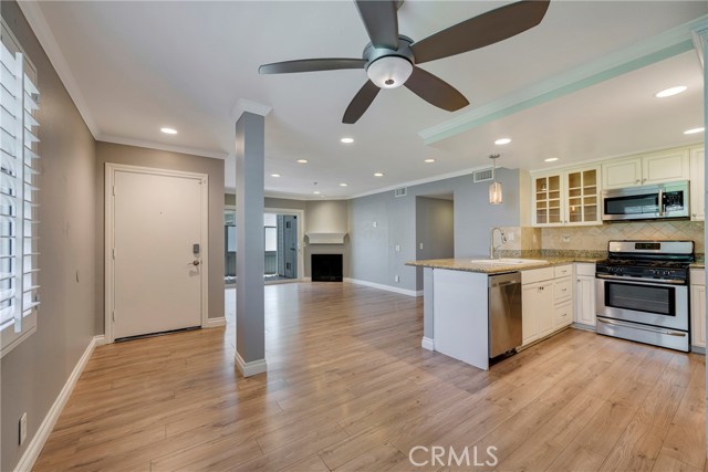 Detail Gallery Image 17 of 44 For 5812 Old Village Rd #212,  Yorba Linda,  CA 92887 - 3 Beds | 2 Baths