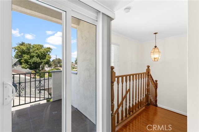 326 E Hellman Avenue, Monterey Park CA: https://media.crmls.org/medias/aa37e6e6-caea-4c7b-b2d0-901cc098e7df.jpg