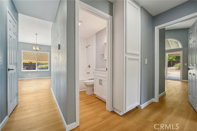 24318 Via Las Junitas, Murrieta CA: https://media.crmls.org/medias/aa381aea-2f16-4d7f-969b-d1146ce458a9.jpg
