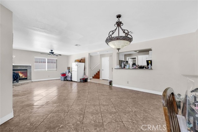 Detail Gallery Image 6 of 26 For 1451 W 10th St, Pomona,  CA 91766 - 4 Beds | 3 Baths