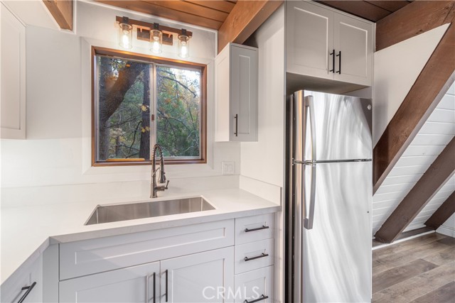 Detail Gallery Image 17 of 71 For 32703 Tulip Lane, Arrowbear,  CA 92382 - 2 Beds | 1 Baths