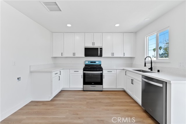 Detail Gallery Image 14 of 29 For 66895 Flora Ave, Desert Hot Springs,  CA 92240 - 4 Beds | 2 Baths