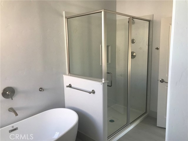 Detail Gallery Image 4 of 9 For 1455 Acacia St, Red Bluff,  CA 96080 - 4 Beds | 2 Baths