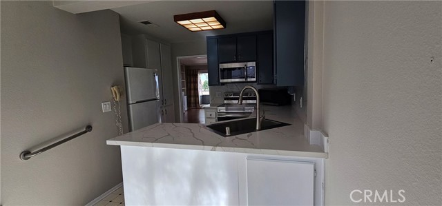22265 Caminito Mescalero, Laguna Hills CA: https://media.crmls.org/medias/aa3af805-368a-4a05-8bd7-d74154ae9689.jpg