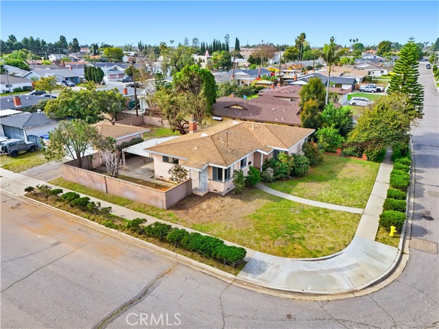 Detail Gallery Image 4 of 39 For 2420 W Grivey, Anaheim,  CA 92804 - 3 Beds | 2 Baths