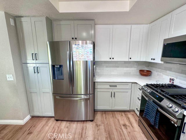 Detail Gallery Image 14 of 50 For 25211 Corte Sombrero, Murrieta,  CA 92563 - 4 Beds | 3 Baths