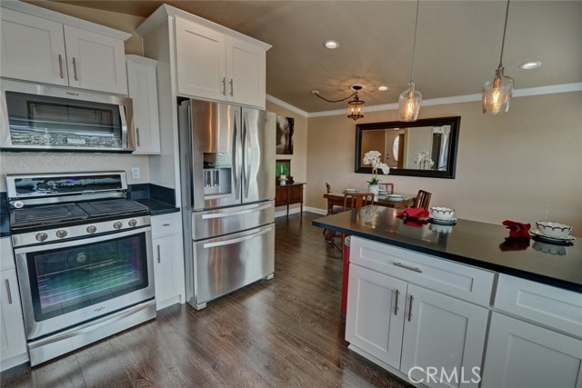 Detail Gallery Image 8 of 33 For 10681 Oak St #29,  Los Alamitos,  CA 90720 - 2 Beds | 2 Baths