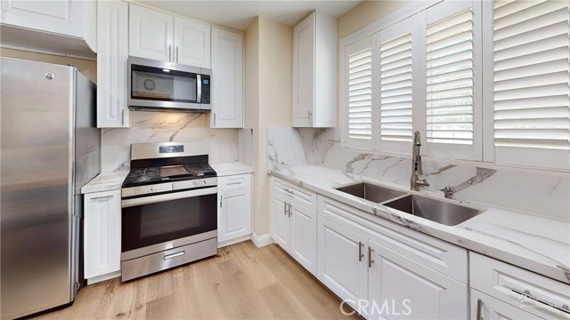 Detail Gallery Image 9 of 40 For 7601 Corona Ave, Hesperia,  CA 92345 - 3 Beds | 2 Baths