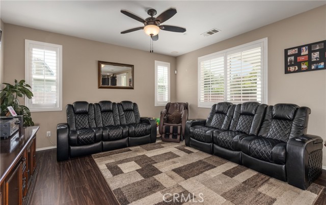 13025 Bowker Play Court, Beaumont CA: https://media.crmls.org/medias/aa407cff-3355-4196-8b07-7211559bb838.jpg