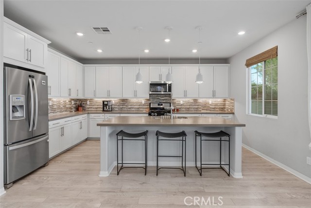 Detail Gallery Image 13 of 49 For 30222 Old Corral, Menifee,  CA 92584 - 4 Beds | 2/1 Baths