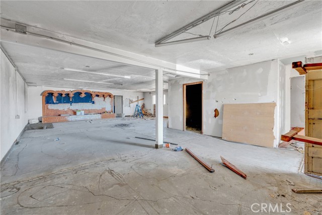 9777 Tamarisk Avenue, Hesperia, California 92345, ,Commercial Sale,For Sale,9777 Tamarisk Avenue,CRHD25111922