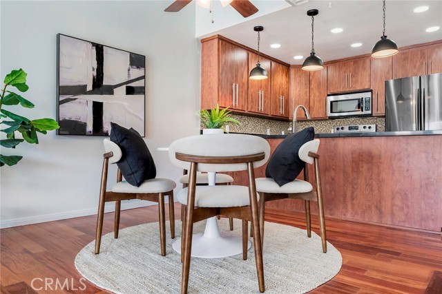 Detail Gallery Image 12 of 22 For 9331 Marina Pacifica Dr N, Long Beach,  CA 90803 - 1 Beds | 1 Baths