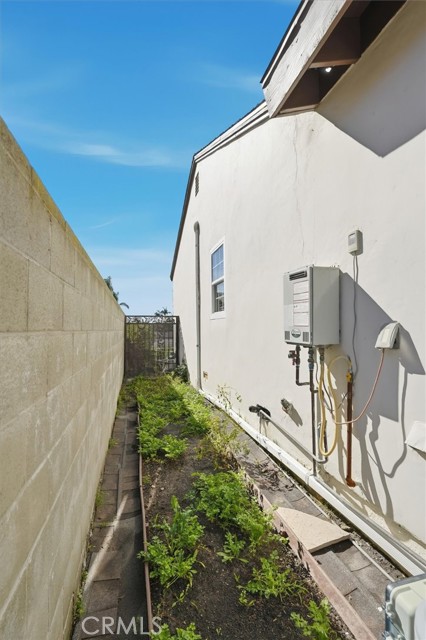 Detail Gallery Image 41 of 47 For 5017 W 118th Pl, Hawthorne,  CA 90250 - 5 Beds | 3 Baths