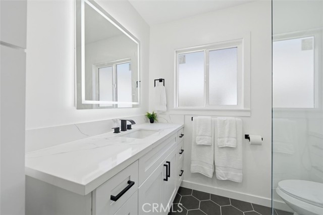 Image 21 of 39 For 4509 Cadison