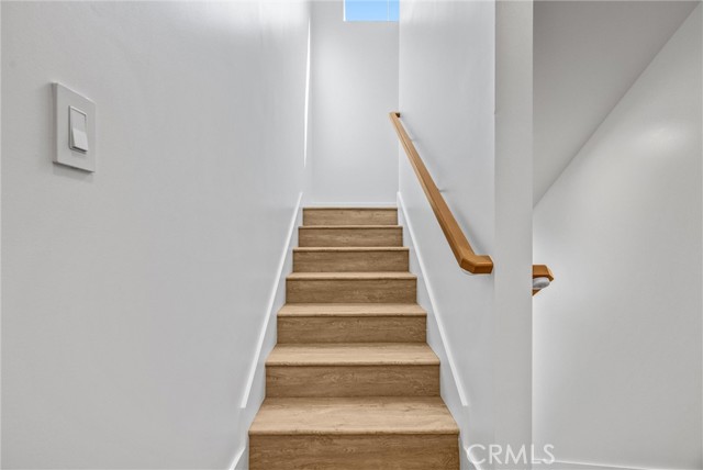 Detail Gallery Image 18 of 31 For 5248 Segals Way, Sherman Oaks,  CA 91411 - 4 Beds | 3/1 Baths