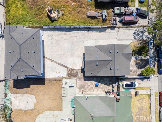 521 78th W, Los Angeles CA: https://media.crmls.org/medias/aa438ecd-20ad-4614-b925-895539396e41.jpg