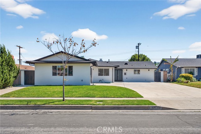 Detail Gallery Image 2 of 54 For 13068 Mineola St, Arleta,  CA 91331 - 3 Beds | 2 Baths