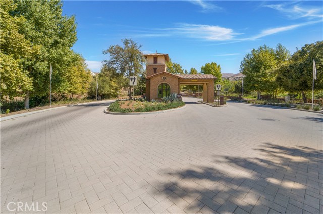 11085 Canyon Circle, Corona CA: https://media.crmls.org/medias/aa44219a-8f00-43fe-b0ea-b4113cef8149.jpg