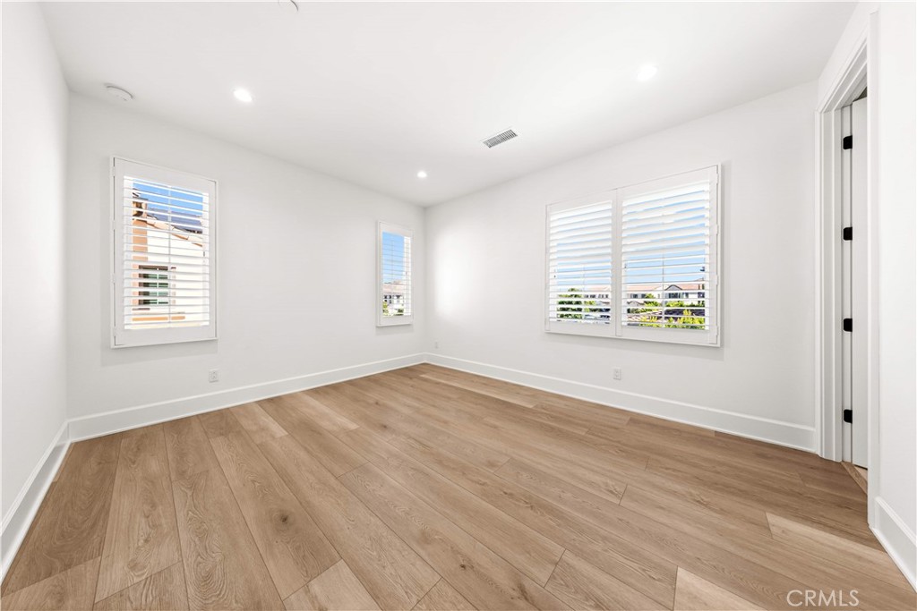 MLS #OC26152221 image #29