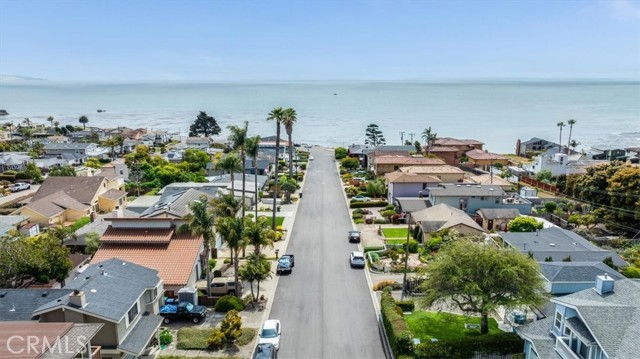 202 Vista Del Mar Avenue, Pismo Beach CA: https://media.crmls.org/medias/aa44f93d-87e6-4daf-a86b-5f2b41b30e99.jpg