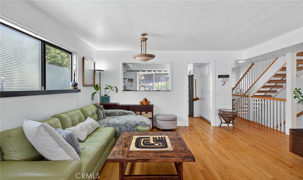 431 Camino De Las Colinas