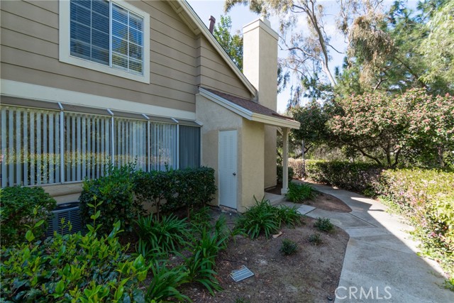 Detail Gallery Image 3 of 39 For 21141 Flametree, Lake Forest,  CA 92630 - 3 Beds | 2 Baths