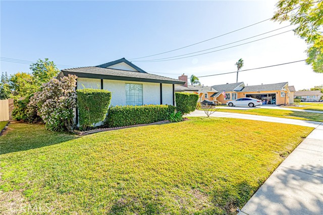 Image 2 of 41 For 13234 Fonseca Avenue