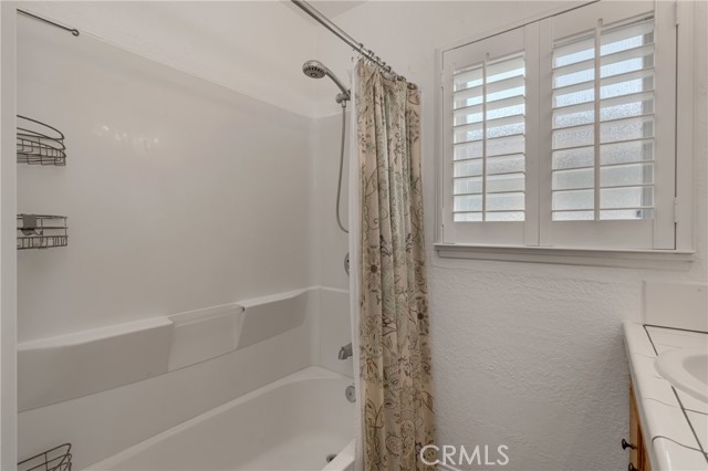 Detail Gallery Image 27 of 38 For 6303 Droxford, Lakewood,  CA 90713 - 4 Beds | 2 Baths