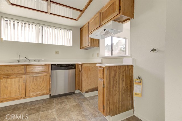 Detail Gallery Image 9 of 30 For 604 N Kenwood St #1,  Glendale,  CA 91206 - 3 Beds | 2/1 Baths