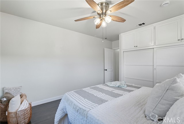 127 S Myrtlewood Street, West Covina CA: https://media.crmls.org/medias/aa495298-69ef-4f60-8054-27d0d91b982d.jpg