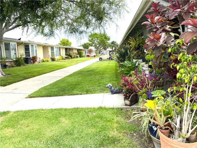 Detail Gallery Image 3 of 18 For 13310 Twin Hills Dr., M12-47a, Seal Beach,  CA 90740 - 2 Beds | 1 Baths