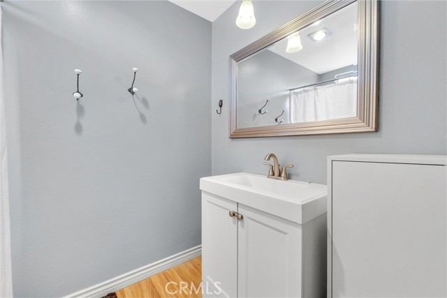 Detail Gallery Image 16 of 30 For 2468 Mohawk St #105,  Pasadena,  CA 91107 - 2 Beds | 2 Baths