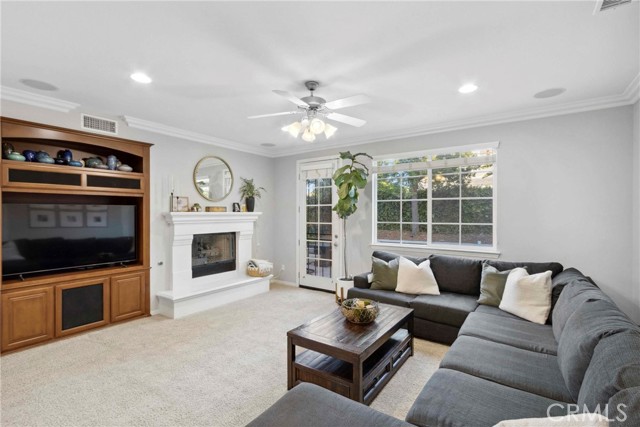 Detail Gallery Image 13 of 23 For 45614 Hawk Ct, Temecula,  CA 92592 - 5 Beds | 3 Baths