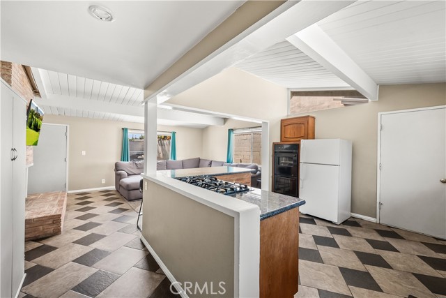 Detail Gallery Image 4 of 41 For 13540 Wilfrey Ave, La Mirada,  CA 90638 - 4 Beds | 2 Baths