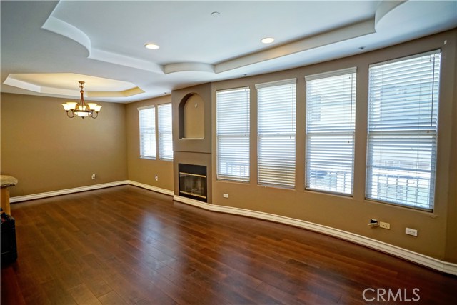 10623 Moorpark photo 7