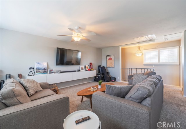 17131 Pinehurst Lane, Huntington Beach CA: https://media.crmls.org/medias/aa4f33a3-6e3a-4df6-ae22-f756eb5d6266.jpg