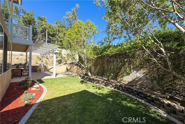 12 Coastal Oak Lane, Coto de Caza CA: https://media.crmls.org/medias/aa4f6f30-bf5d-46a2-a118-4085fff0ed72.jpg
